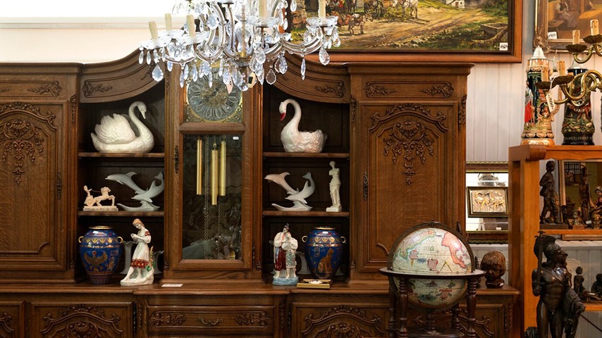 ¿Por qué elegir Barnizados Montserrat para la restauración muebles Barcelona?